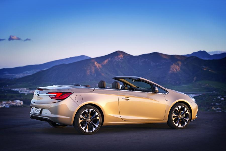  Opel Cascada 2012 года  (фото 67 из 83)